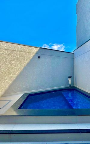 Casa à venda com 210m², 3 quartos e 4 vagas Casa à venda com 210m², 3 quartos e 4 vagasPiscina