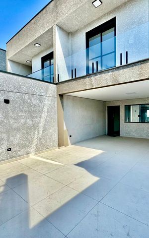 Casa à venda com 210m², 3 quartos e 4 vagas Casa à venda com 210m², 3 quartos e 4 vagasGaragem