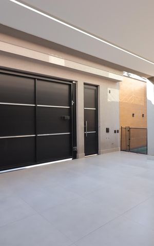 Casa à venda com 180m², 3 quartos e 3 vagasGaragem