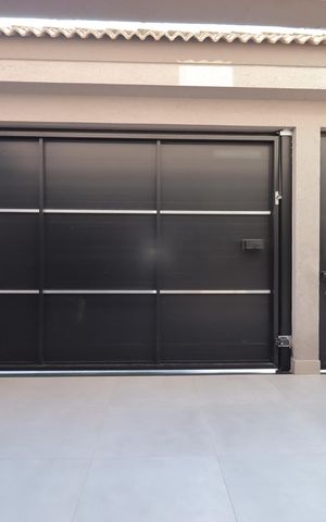 Casa à venda com 180m², 3 quartos e 3 vagasGaragem