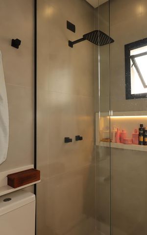Casa à venda com 180m², 3 quartos e 3 vagasBanheiro da Suíte 3