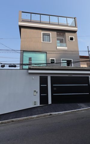 Casa à venda com 180m², 3 quartos e 3 vagasFachada
