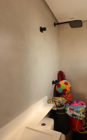 Casa à venda com 180m², 3 quartos e 3 vagasBanheiro de Serviço