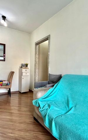 Apartamento à venda com 40m², 1 quarto e 1 vaga Apartamento à venda com 40m², 1 quarto e 1 vagaSala