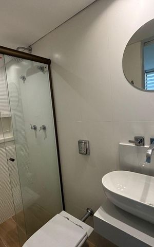 Apartamento à venda com 240m², 3 quartos e sem vaga Apartamento à venda com 240m², 3 quartos e sem vagaBanheiro