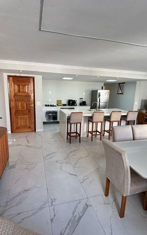 Apartamento à venda com 240m², 3 quartos e sem vaga Apartamento à venda com 240m², 3 quartos e sem vagaSala