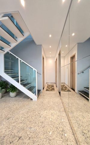 Apartamento à venda com 160m², 3 quartos e 2 vagas Apartamento à venda com 160m², 3 quartos e 2 vagasÁrea externa