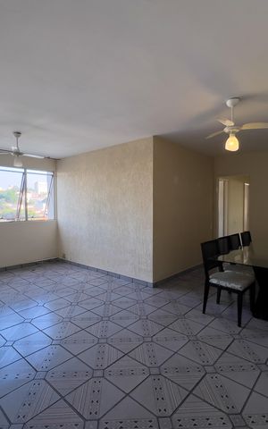 Apartamento à venda com 105m², 3 quartos e 1 vaga Apartamento à venda com 105m², 3 quartos e 1 vagaSala
