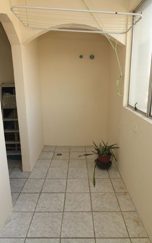 Apartamento à venda com 105m², 3 quartos e 1 vagaÁrea de Serviço