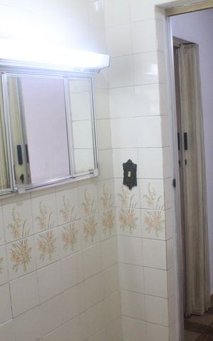 Casa à venda com 210m², 2 quartos e 3 vagasBanheiro 1