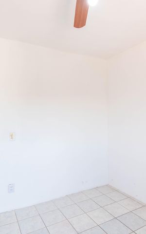 Casa de condomínio à venda com 60m², 2 quartos e 1 vaga