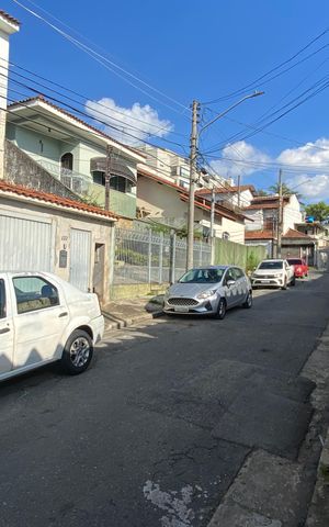 Casa à venda com 140m², 4 quartos e 2 vagasVista da Rua