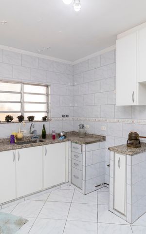 Casa à venda com 140m², 4 quartos e 2 vagasCozinha