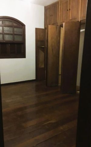 Casa para alugar com 360m², 4 quartos e 3 vagas Casa para alugar com 360m², 4 quartos e 3 vagasQuarto
