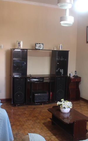 Casa à venda com 403m², 3 quartos e 3 vagasSala
