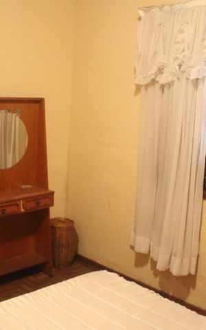 Casa à venda com 403m², 3 quartos e 3 vagasQuarto 2