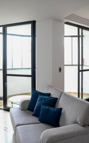 Apartamento à venda com 150m², 3 quartos e 3 vagas Apartamento à venda com 150m², 3 quartos e 3 vagasSala