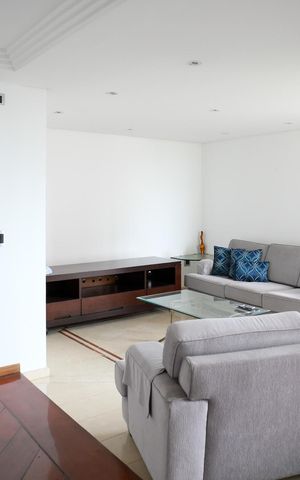 Apartamento à venda com 150m², 3 quartos e 3 vagas Apartamento à venda com 150m², 3 quartos e 3 vagasSala