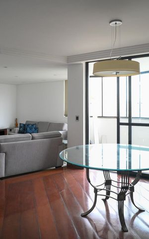 Apartamento à venda com 150m², 3 quartos e 3 vagas Apartamento à venda com 150m², 3 quartos e 3 vagasSala de Jantar