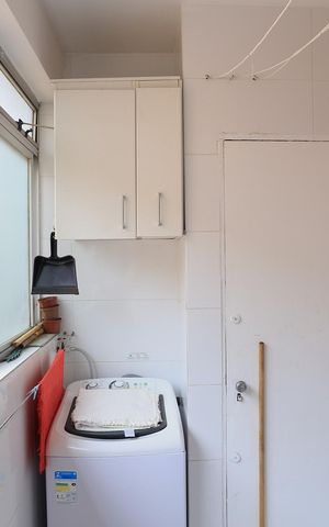 Apartamento à venda com 90m², 3 quartos e 2 vagas Apartamento à venda com 90m², 3 quartos e 2 vagasÁrea de Serviço