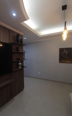 Casa à venda com 239m², 3 quartos e 3 vagasSala