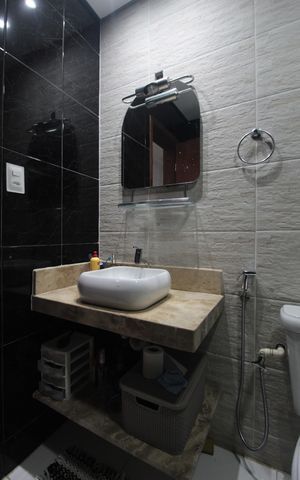 Casa à venda com 239m², 3 quartos e 3 vagasBanheiro Social