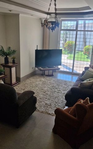 Casa para alugar com 480m², 5 quartos e 5 vagas Casa para alugar com 480m², 5 quartos e 5 vagasSala 2