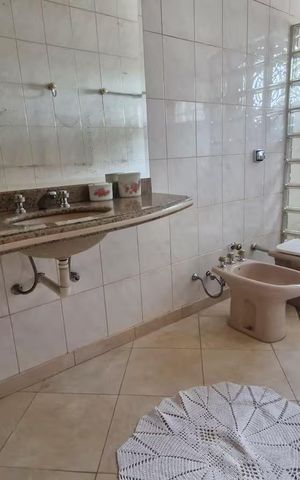 Casa para alugar com 480m², 5 quartos e 5 vagas