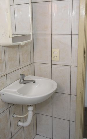 Casa para alugar com 60m², 1 quarto e sem vagaBanheiro