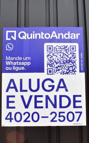 Casa para alugar com 260m², 4 quartos e 4 vagasFachada