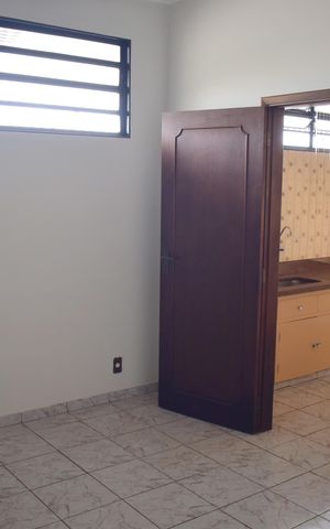 Casa para alugar com 260m², 4 quartos e 4 vagasSala 2