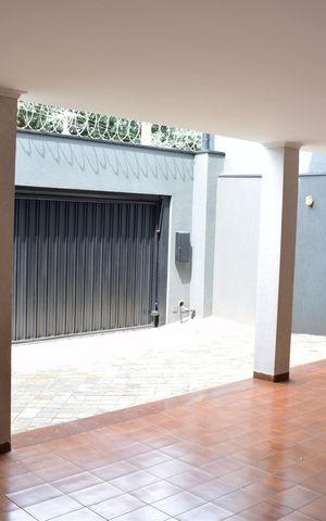 Casa para alugar com 260m², 4 quartos e 4 vagasGaragem