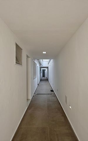 Casa para alugar com 180m², 5 quartos e 2 vagasCorredor Lateral