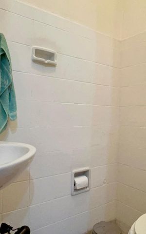 Apartamento à venda com 74m², 3 quartos e sem vagaBanheiro da Suíte