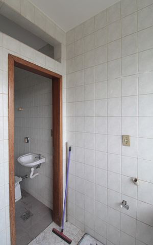Apartamento à venda com 68m², 3 quartos e 1 vagaÁrea de Serviço