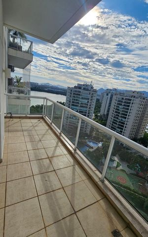 Apartamento à venda com 74m², 2 quartos e 2 vagas Apartamento à venda com 74m², 2 quartos e 2 vagasVaranda