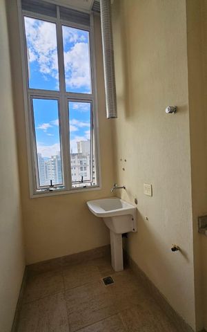Apartamento à venda com 74m², 2 quartos e 2 vagas Apartamento à venda com 74m², 2 quartos e 2 vagasÁrea de serviço