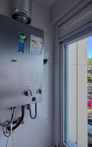Apartamento à venda com 83m², 3 quartos e 1 vaga Apartamento à venda com 83m², 3 quartos e 1 vagaCozinha e Área de Serviço