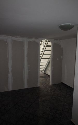 Casa para alugar com 650m², 4 quartos e 4 vagasLoja 1