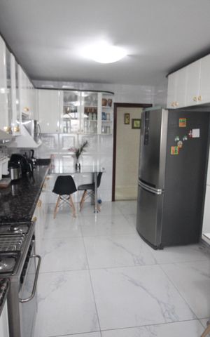 Casa para alugar com 650m², 4 quartos e 4 vagasCozinha