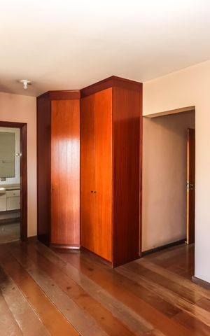 Apartamento à venda com 165m², 3 quartos e 3 vagas