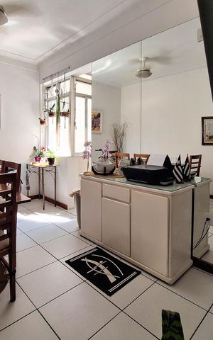 Casa à venda com 120m², 3 quartos e sem vaga Casa à venda com 120m², 3 quartos e sem vagaSala 1