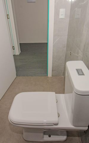 Casa à venda com 132m², 3 quartos e 4 vagas Casa à venda com 132m², 3 quartos e 4 vagasBanheiro Social
