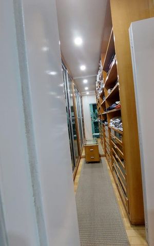 Apartamento à venda com 191m², 4 quartos e 3 vagas