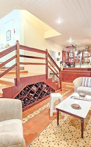 Casa à venda com 616m², 5 quartos e 7 vagas