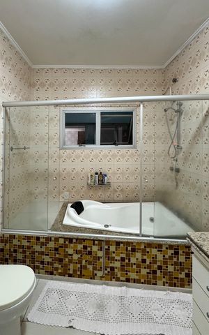 Casa à venda com 223m², 3 quartos e 2 vagasBanheiro - Suíte 