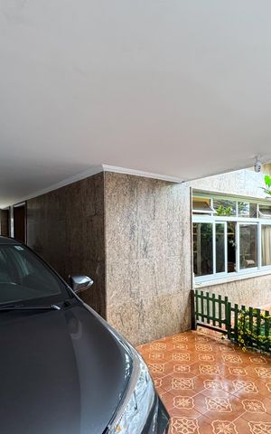 Casa à venda com 223m², 3 quartos e 2 vagasGaragem