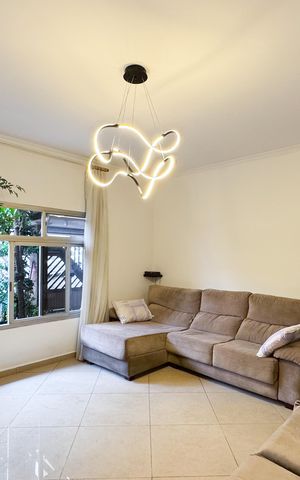 Casa à venda com 223m², 3 quartos e 2 vagasSala 