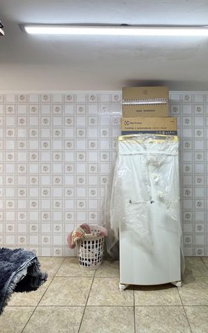 Casa à venda com 223m², 3 quartos e 2 vagasÁrea de Serviço