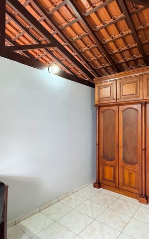 Casa à venda com 223m², 3 quartos e 2 vagasQuarto 2
